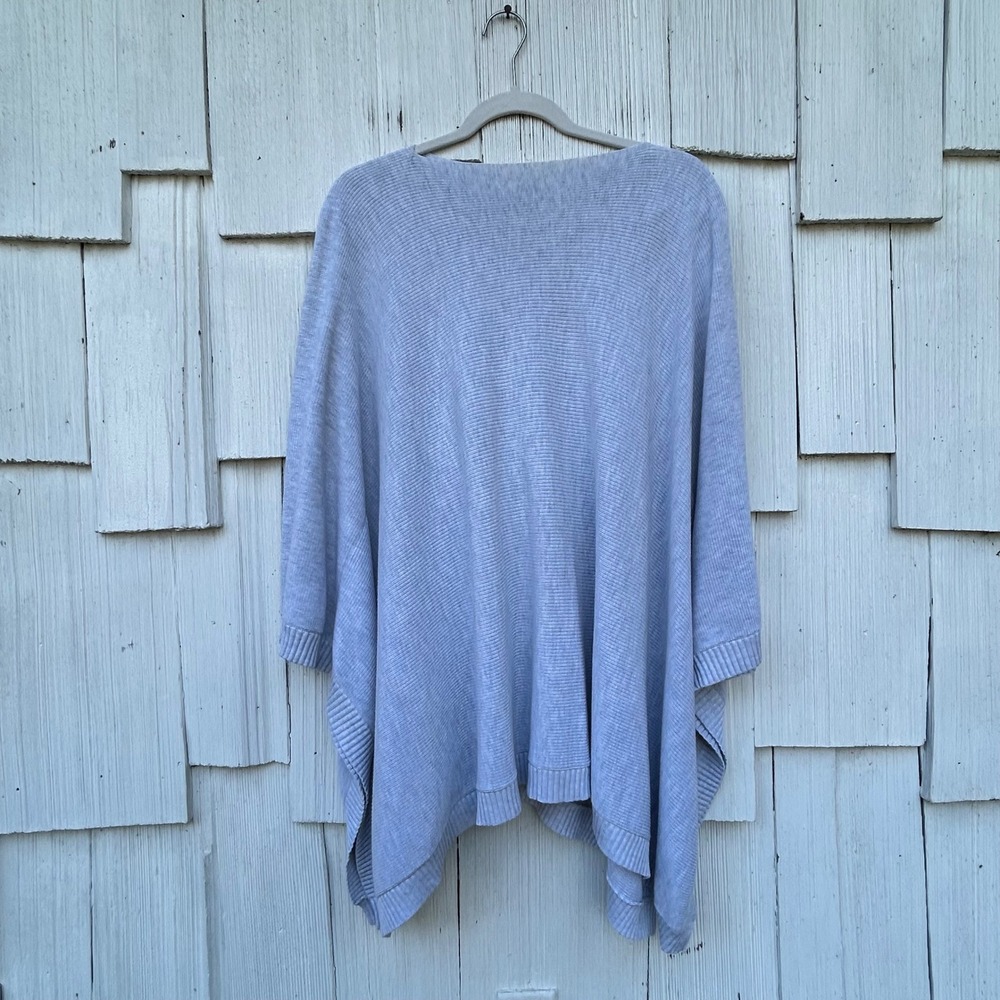 Lululemon Women's Heather Core Grey 3 Way Divinity Poncho, Shawl, Wrap‎ - Picture 2 of 8
